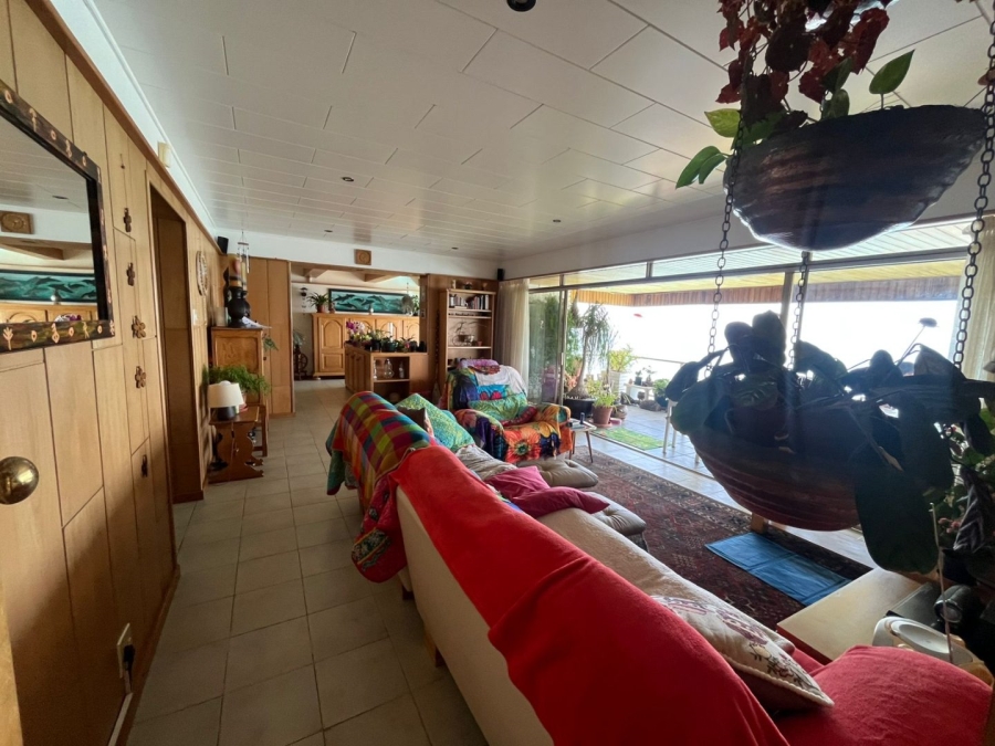  Bedroom Property for Sale in Mountainside Western Cape